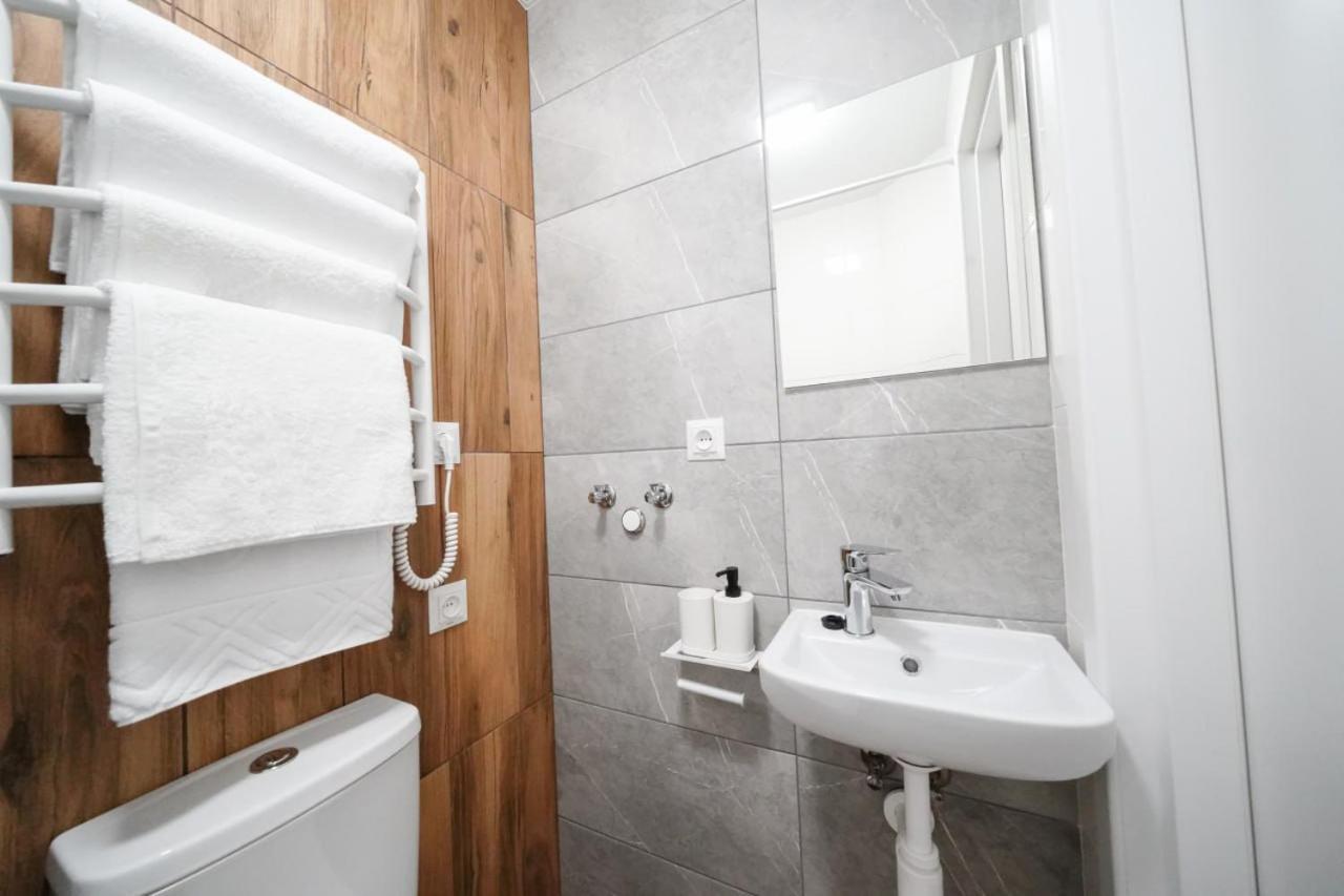 Myfreedom Апартаменти Метро Печерська Військовий Госпіталь Kiev Chambre photo